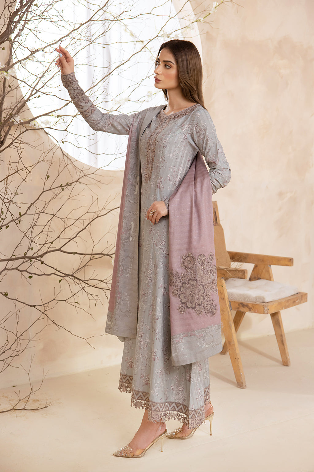 Iznik Luxury Winter Collection - ILW-07 AURELIA