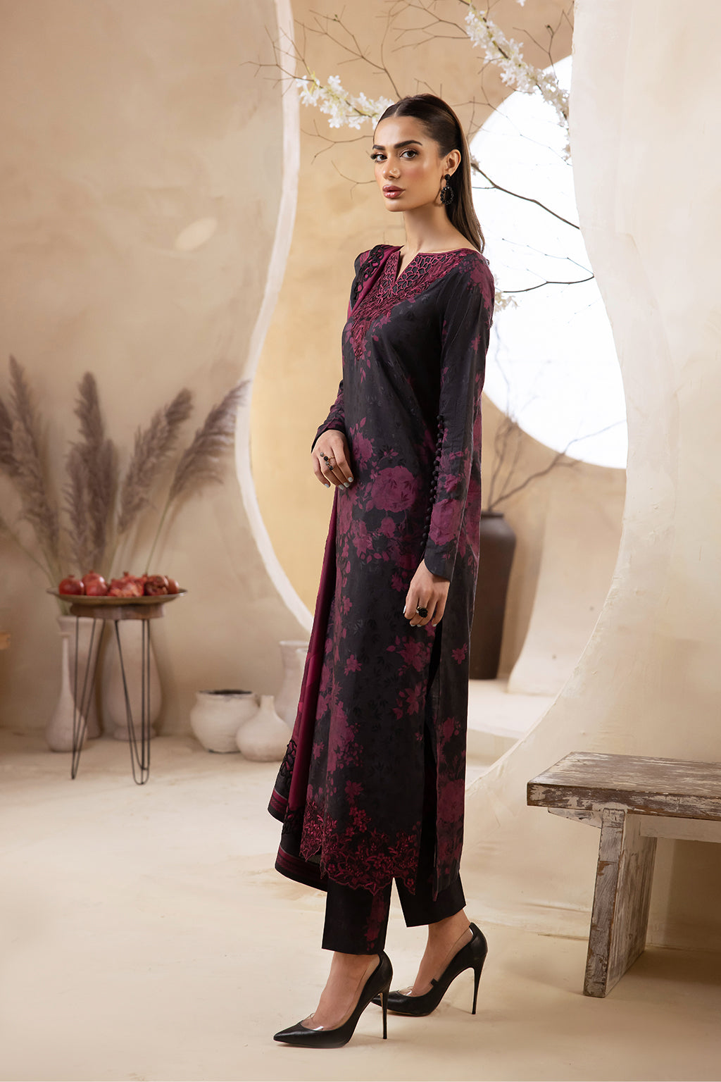 Iznik Luxury Winter Collection - ILW-06 EVELYNN