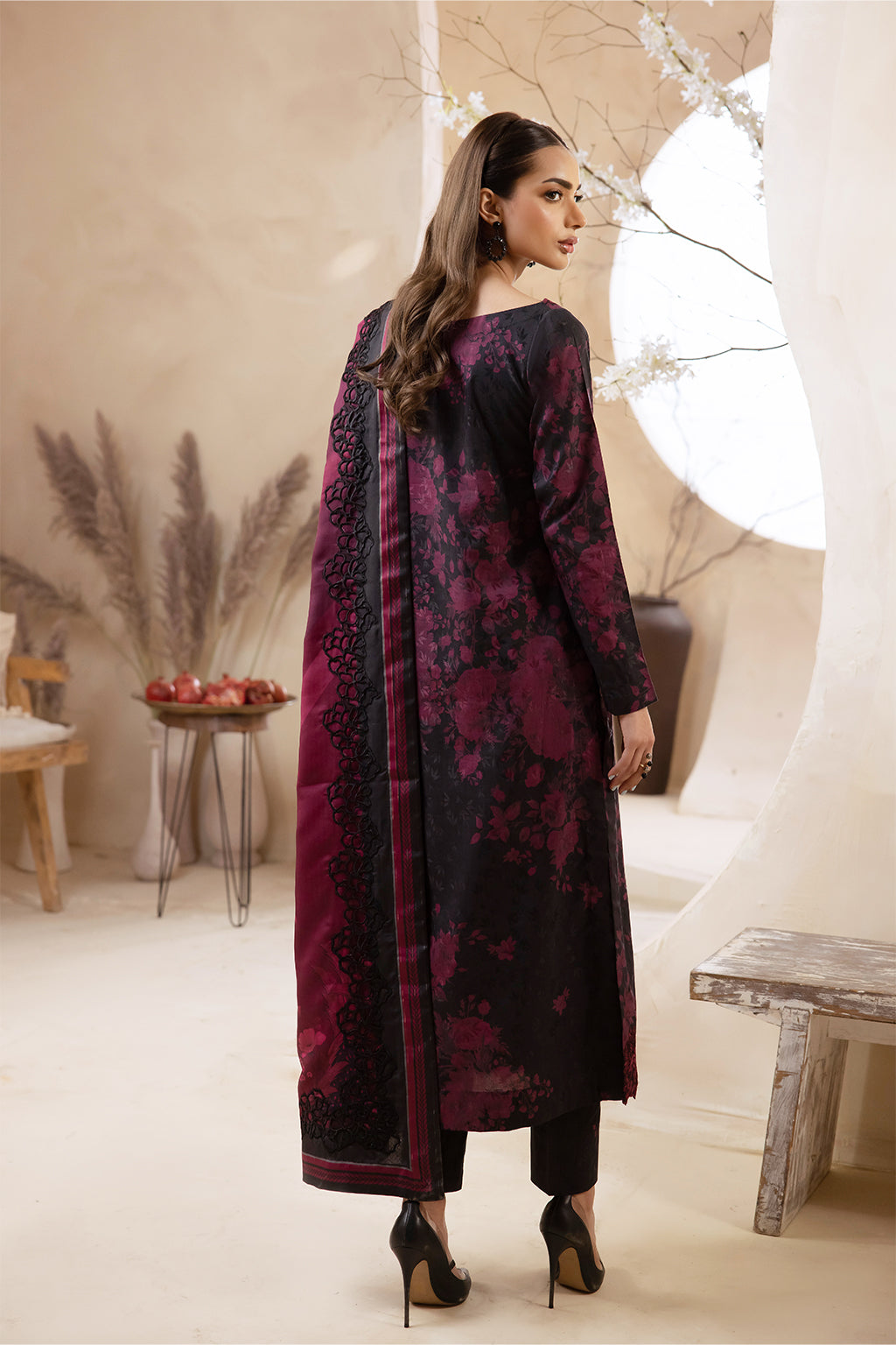 Iznik Luxury Winter Collection - ILW-06 EVELYNN