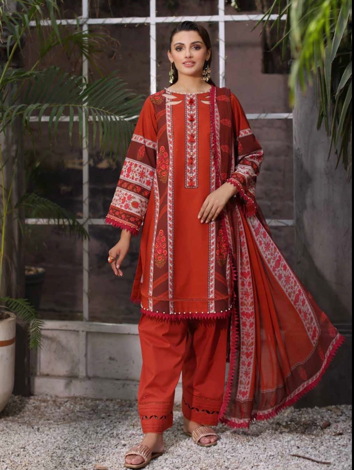 Charizma C Print -09